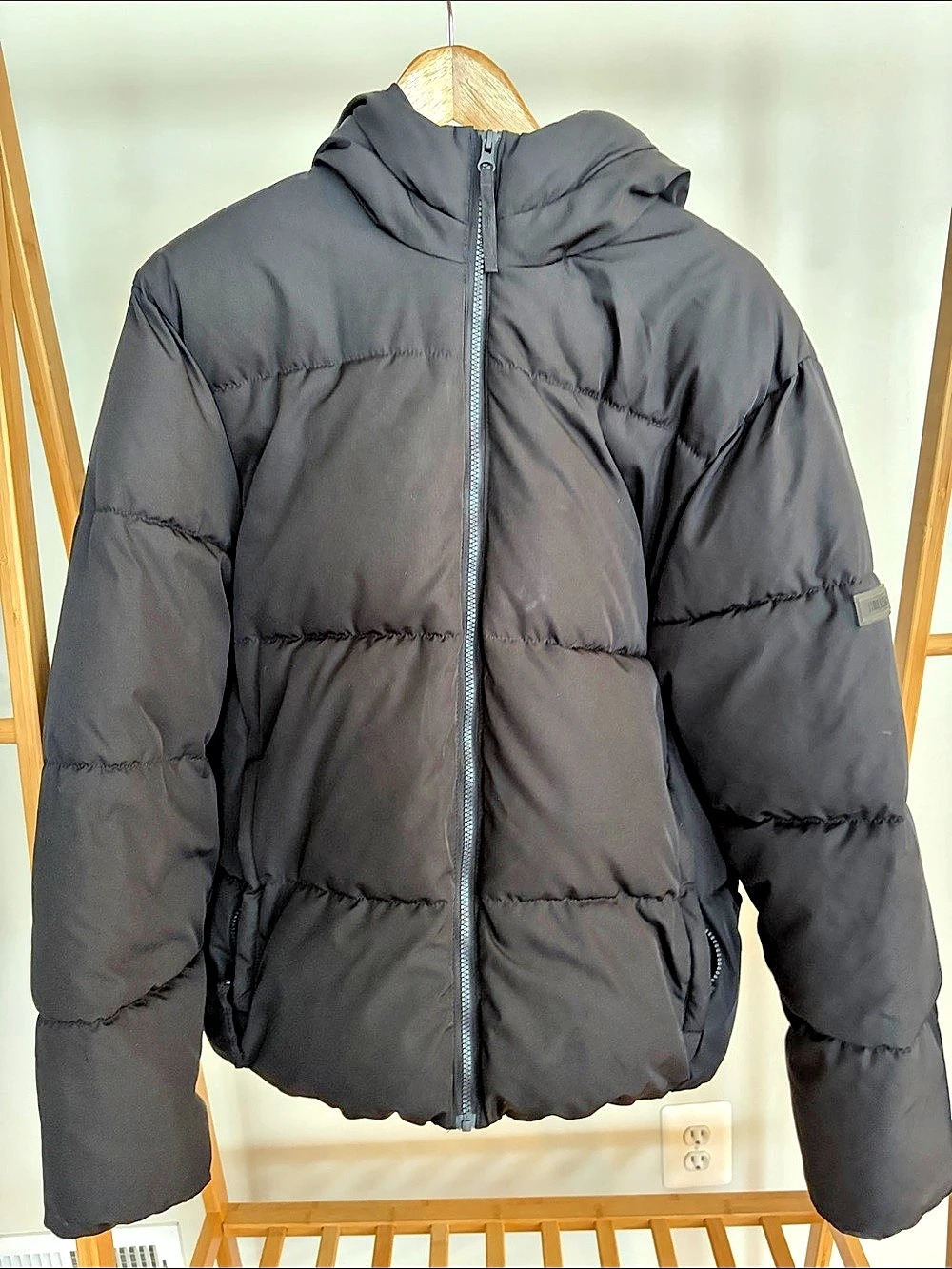 Hollister Hooded Puffer Jacket Black Size Medium